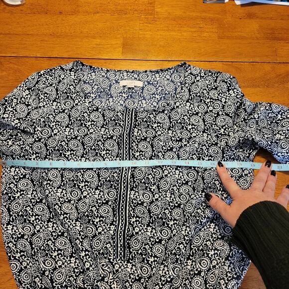 LOFT Dark Navy Blue and White Paisley Long Tab Sleeve Romper Playsuit sz 2 - Picture 7 of 9